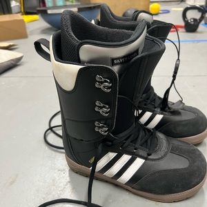 Adidas samba snowboarding boots